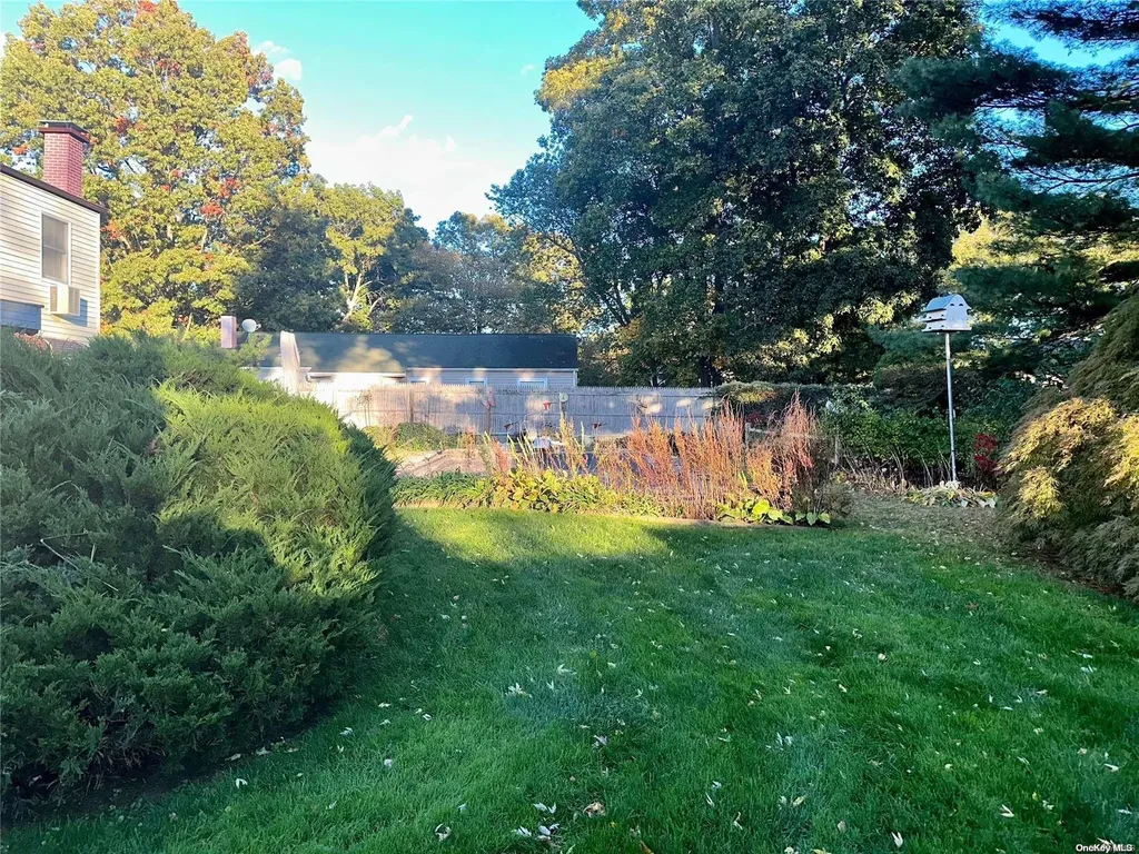 17 Summercress Lane Coram NY 11727
