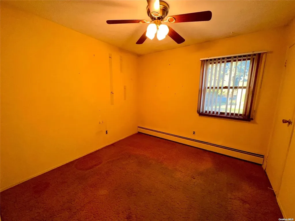 17 Summercress Lane Coram NY 11727