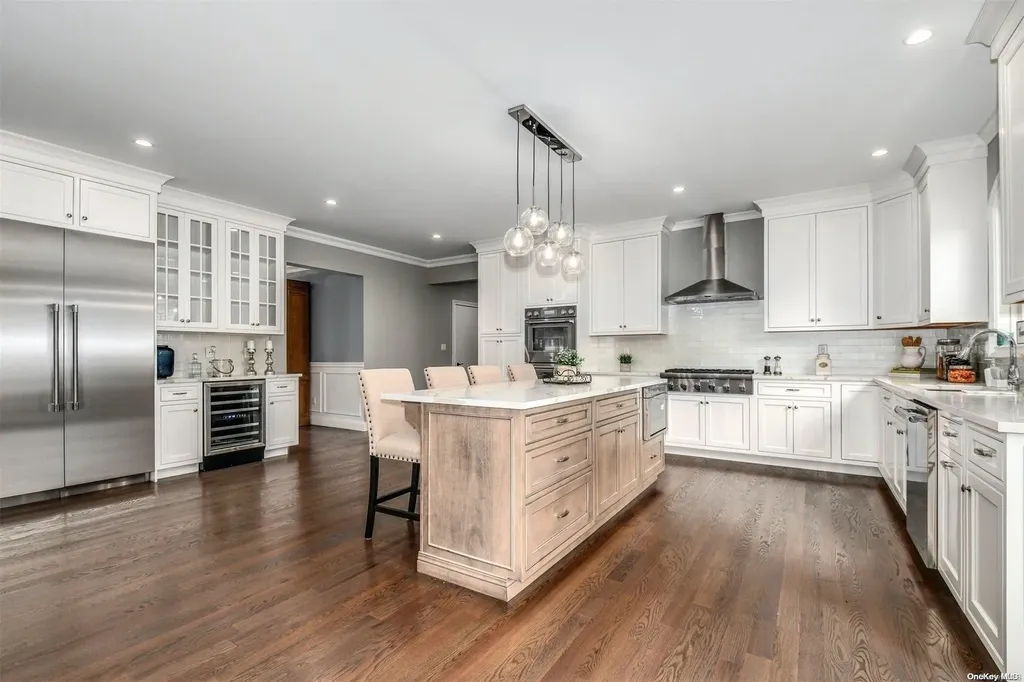 37 Raynham Drive Syosset NY 11791