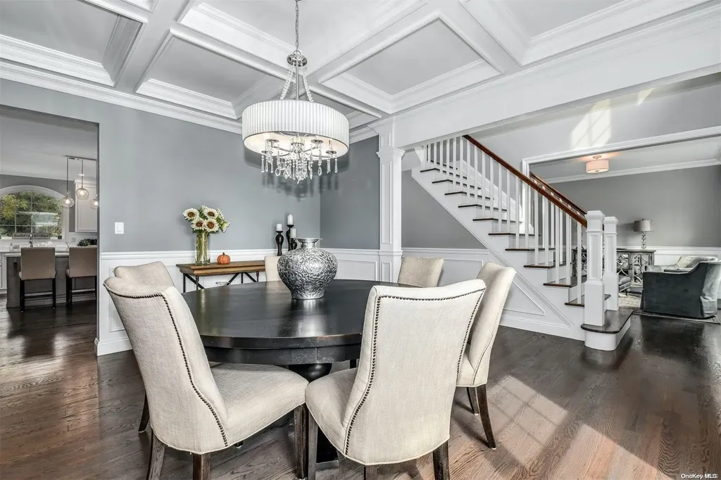 37 Raynham Drive Syosset NY 11791