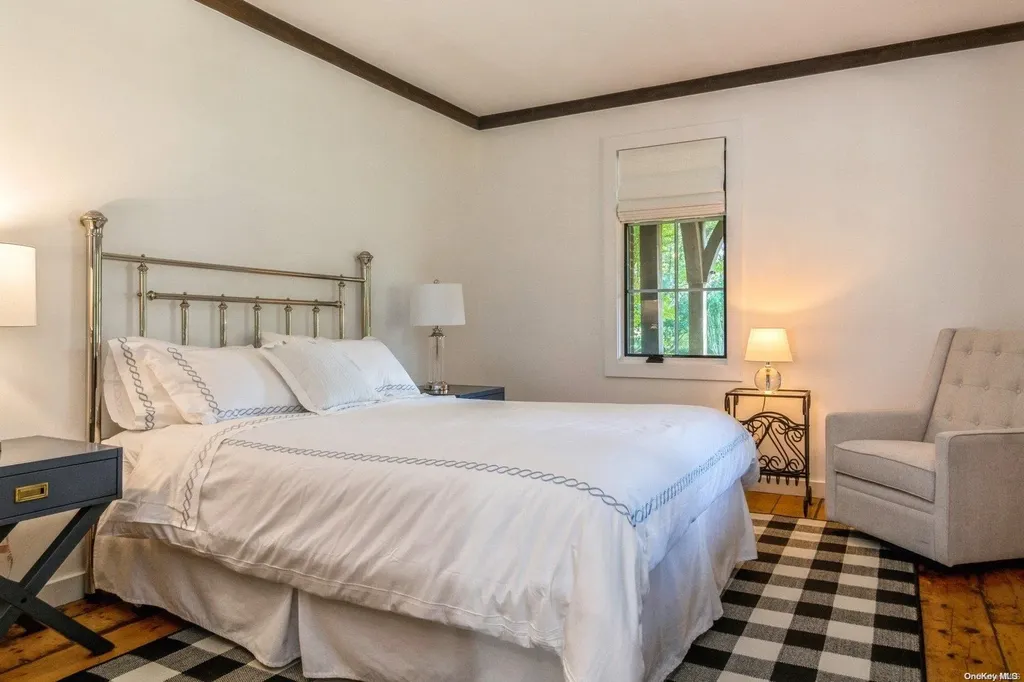 136 S Montauk Westhampton NY 11977