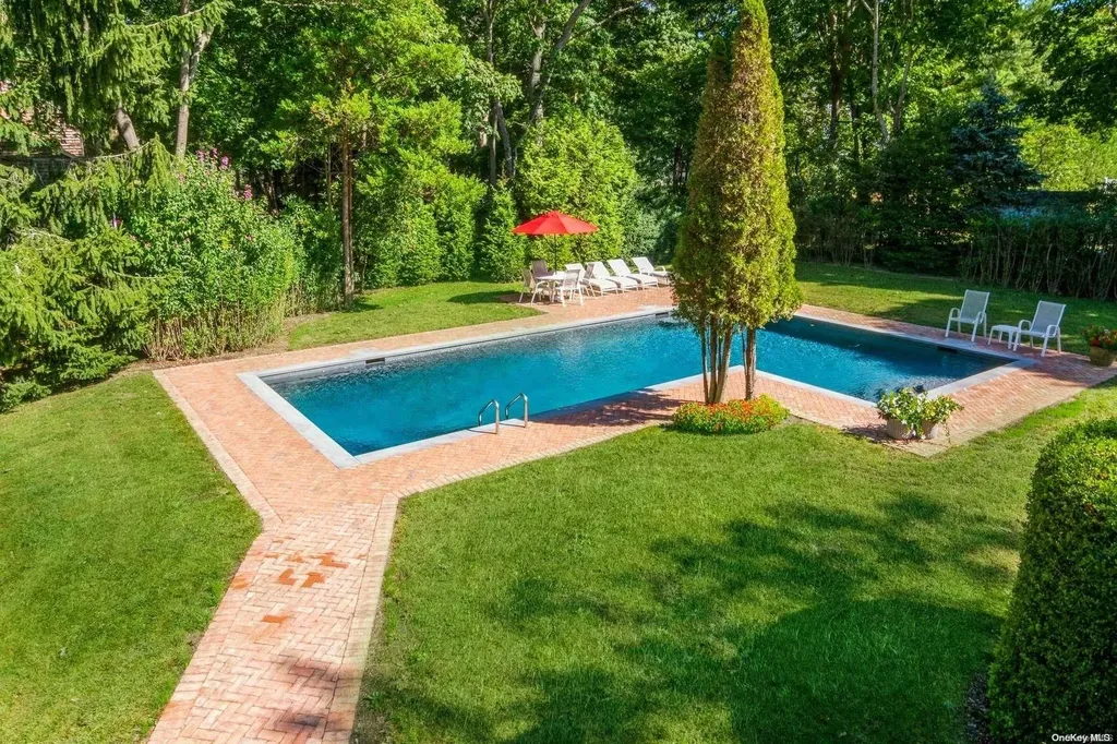 136 S Montauk Westhampton NY 11977