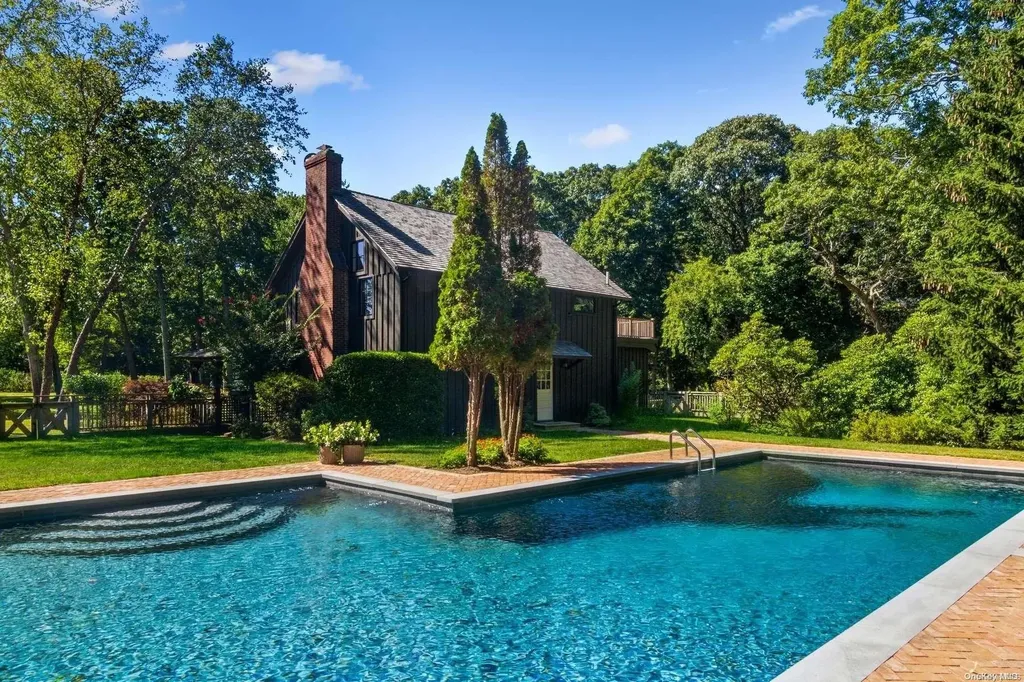 136 S Montauk Westhampton NY 11977