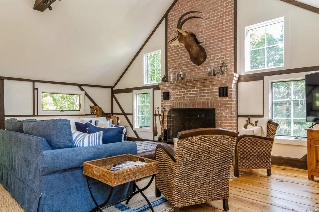 136 S Montauk Westhampton NY 11977