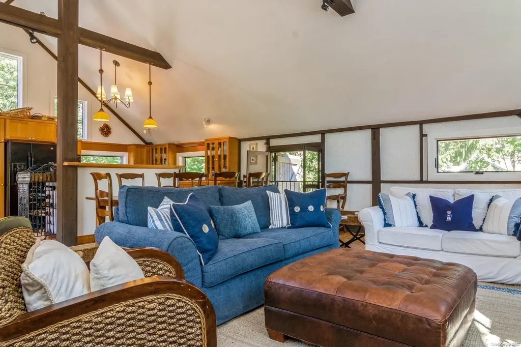 136 S Montauk Westhampton NY 11977