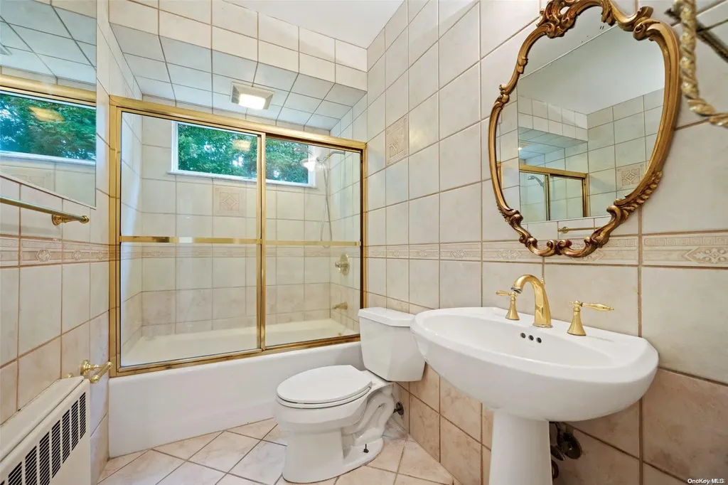 170 Crabapple Road Manhasset NY 11030