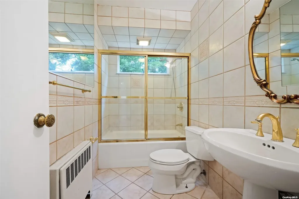 170 Crabapple Road Manhasset NY 11030