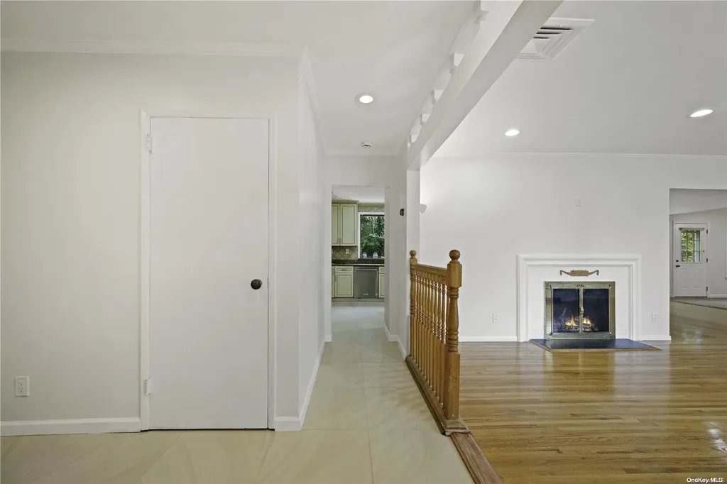 170 Crabapple Road Manhasset NY 11030