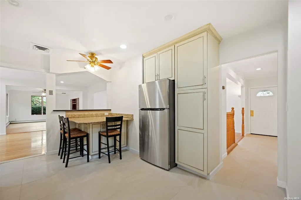 170 Crabapple Road Manhasset NY 11030