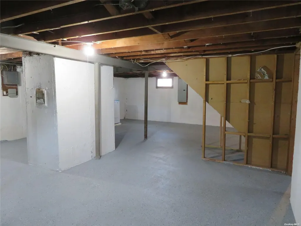 177 Tree Road Centereach NY 11720