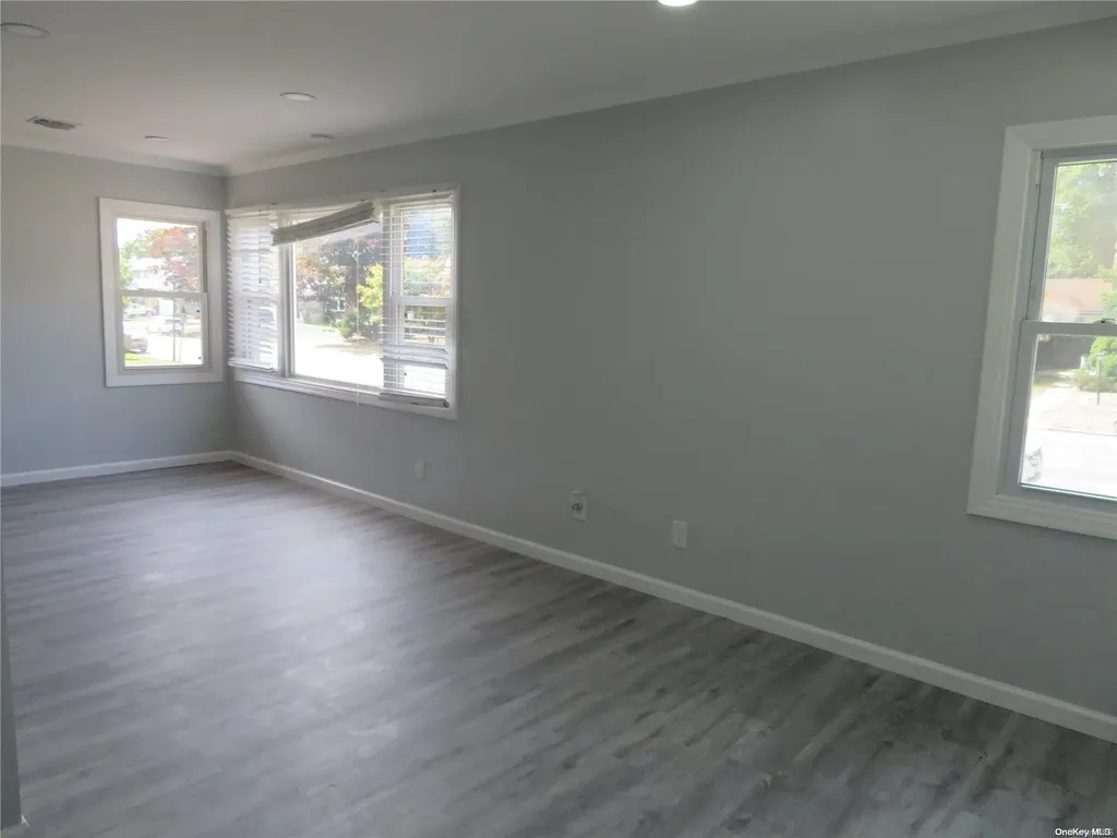 177 Tree Road Centereach NY 11720