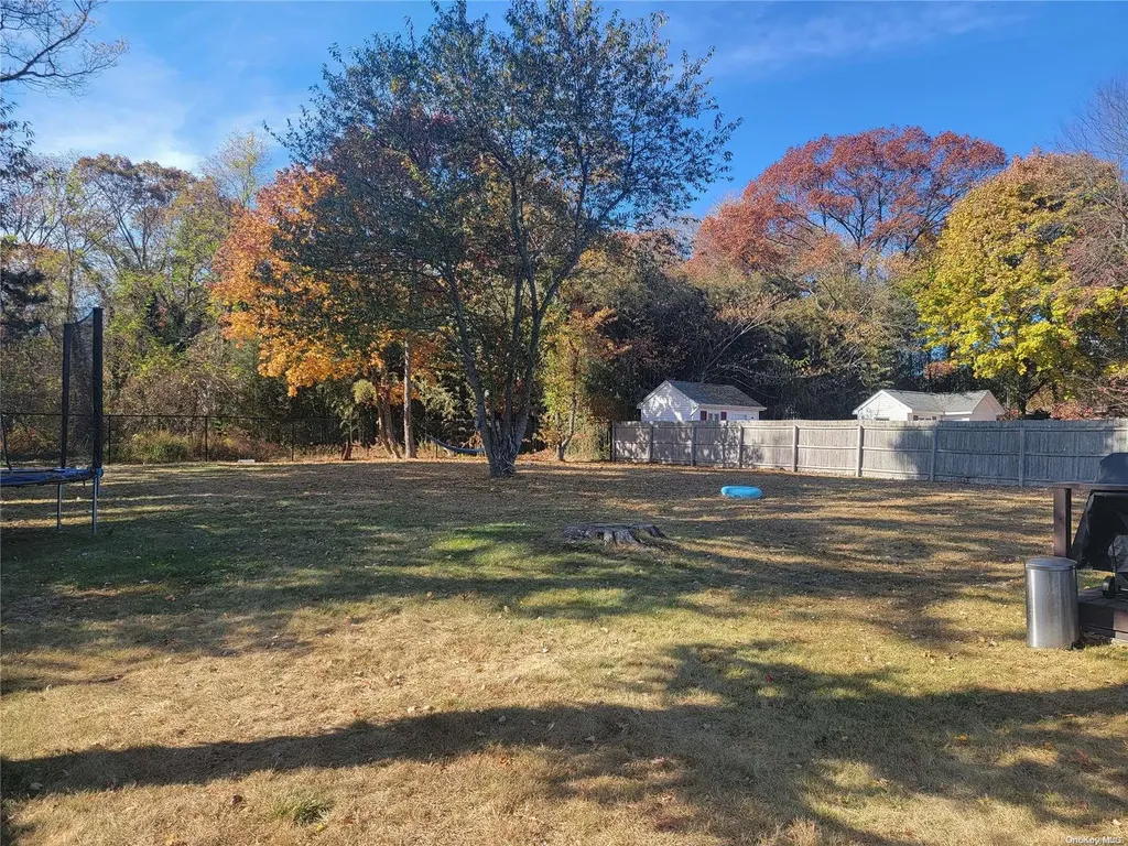 1013 Joselson Avenue Bay Shore NY 11706