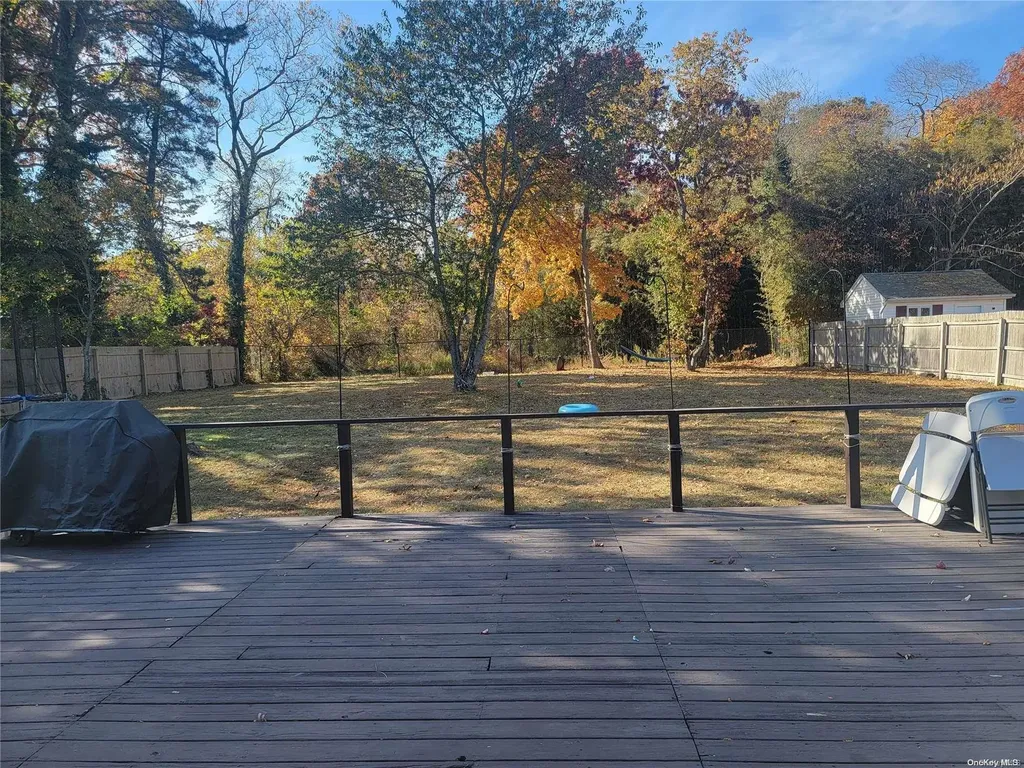 1013 Joselson Avenue Bay Shore NY 11706