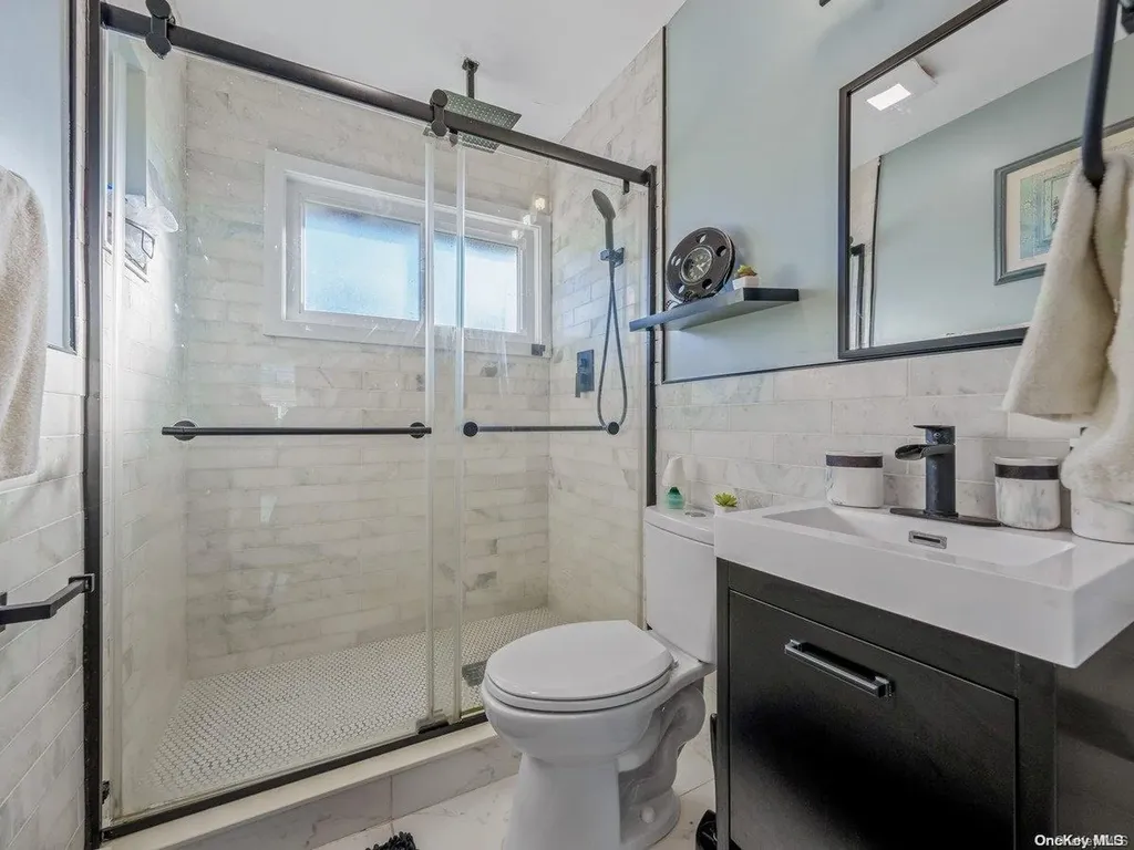 22 Grant Street Freeport NY 11520