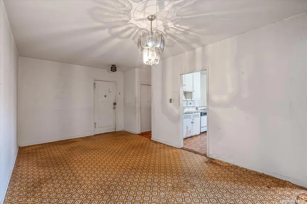 162-41 Powells Cove Boulevard Beechhurst NY 11357