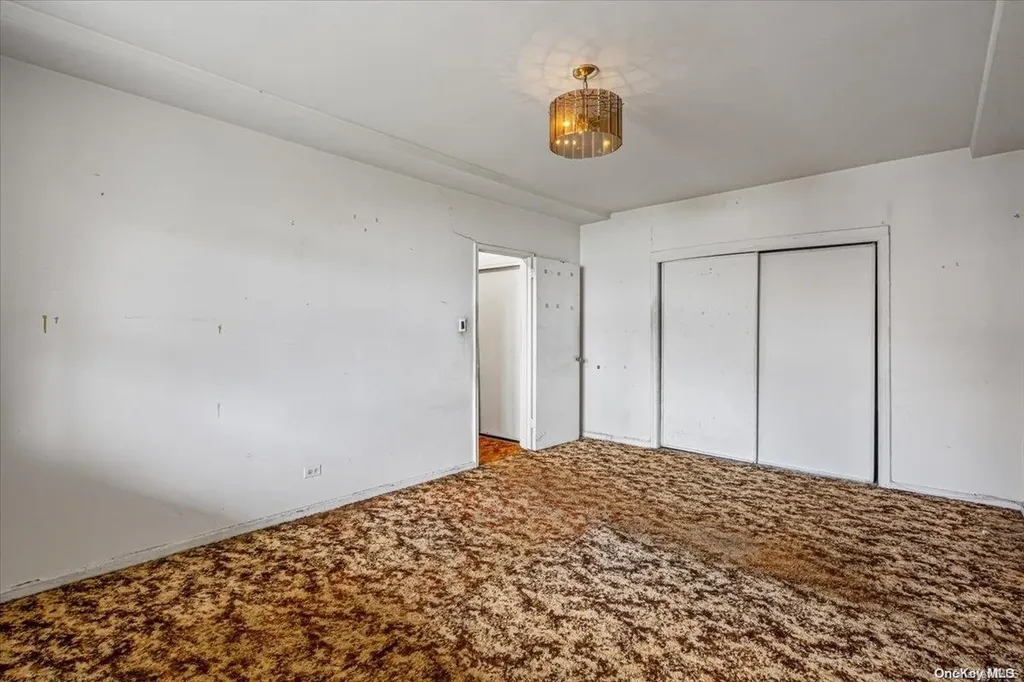 162-41 Powells Cove Boulevard Beechhurst NY 11357
