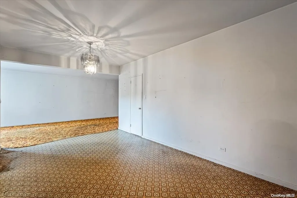162-41 Powells Cove Boulevard Beechhurst NY 11357