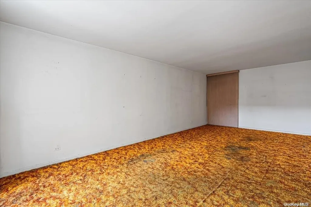162-41 Powells Cove Boulevard Beechhurst NY 11357