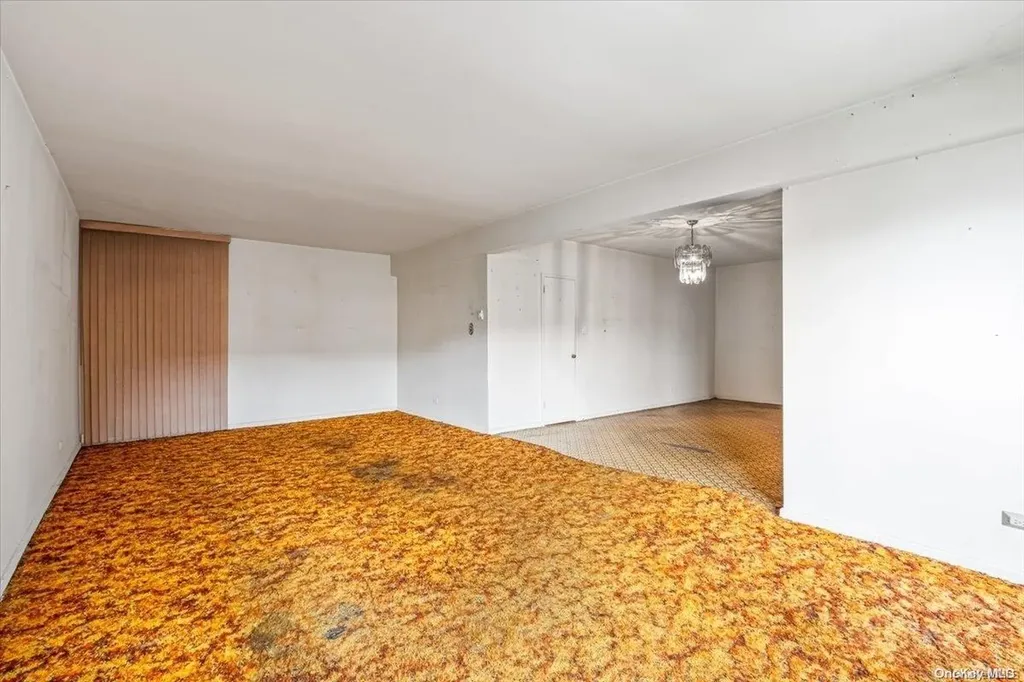 162-41 Powells Cove Boulevard Beechhurst NY 11357