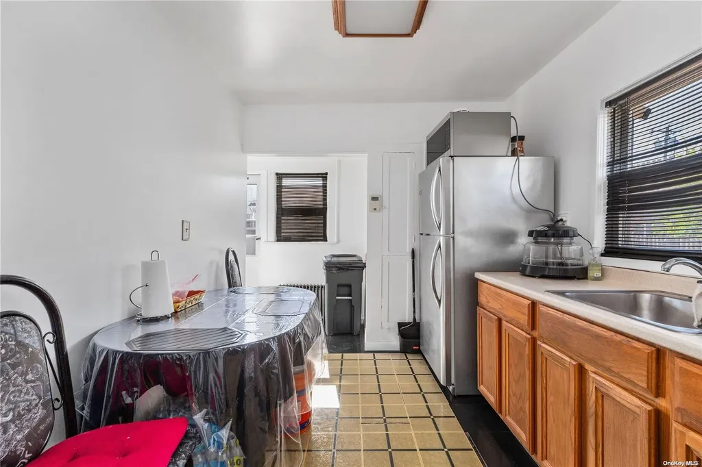 12 Elizabeth Avenue Hempstead NY 11550