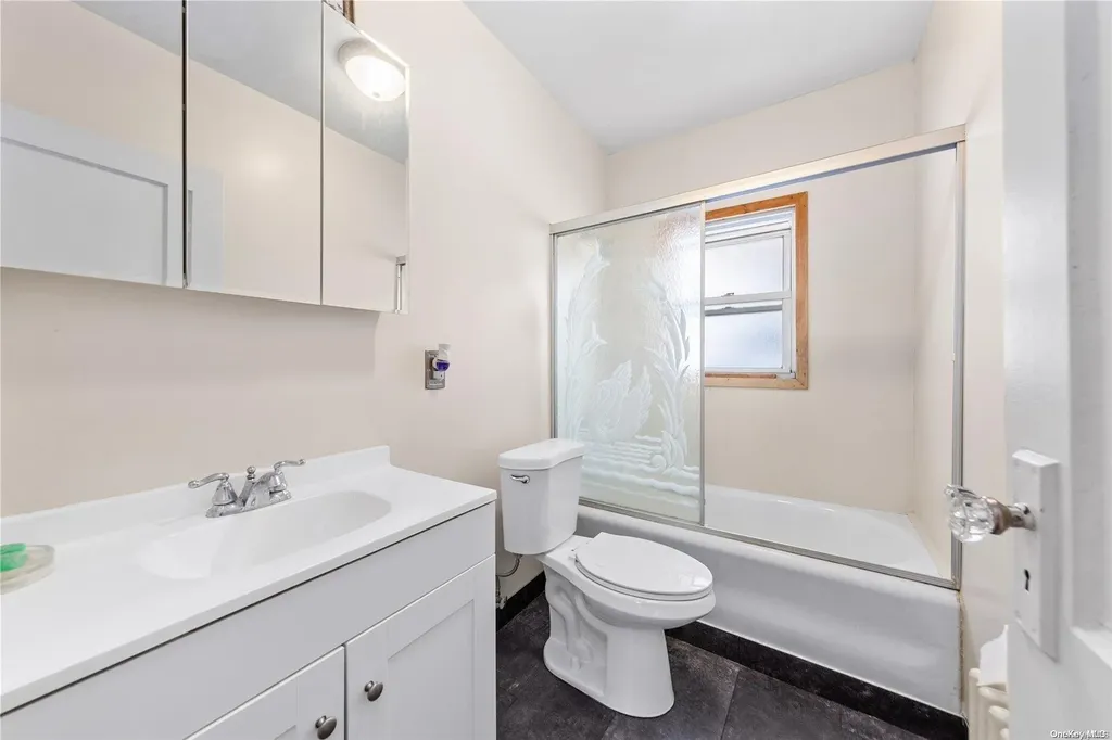 12 Elizabeth Avenue Hempstead NY 11550