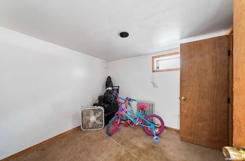 12 Elizabeth Avenue Hempstead NY 11550