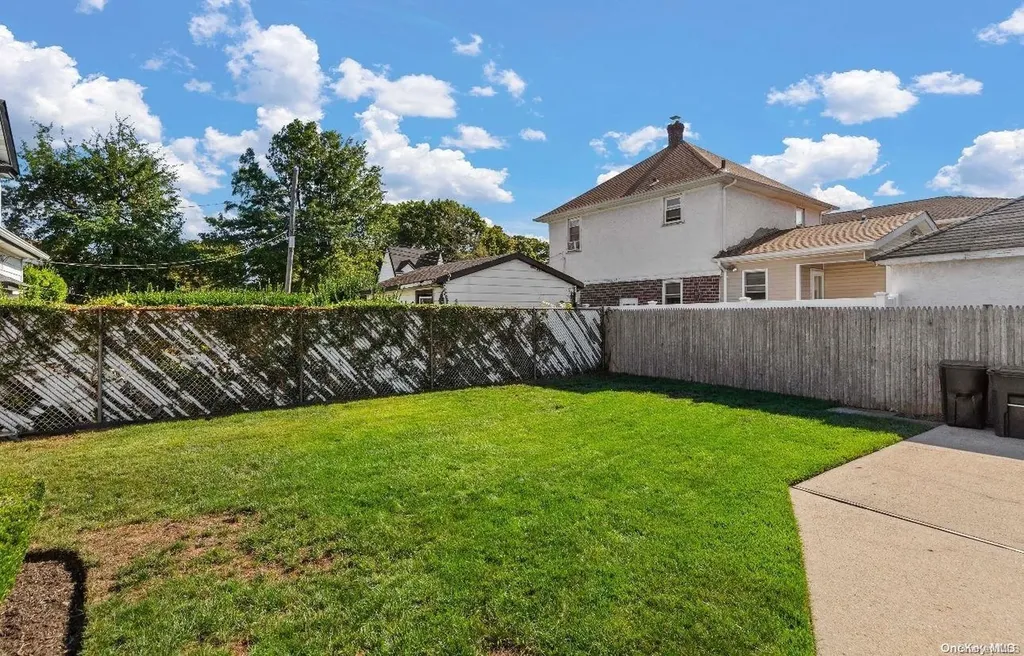 12 Elizabeth Avenue Hempstead NY 11550