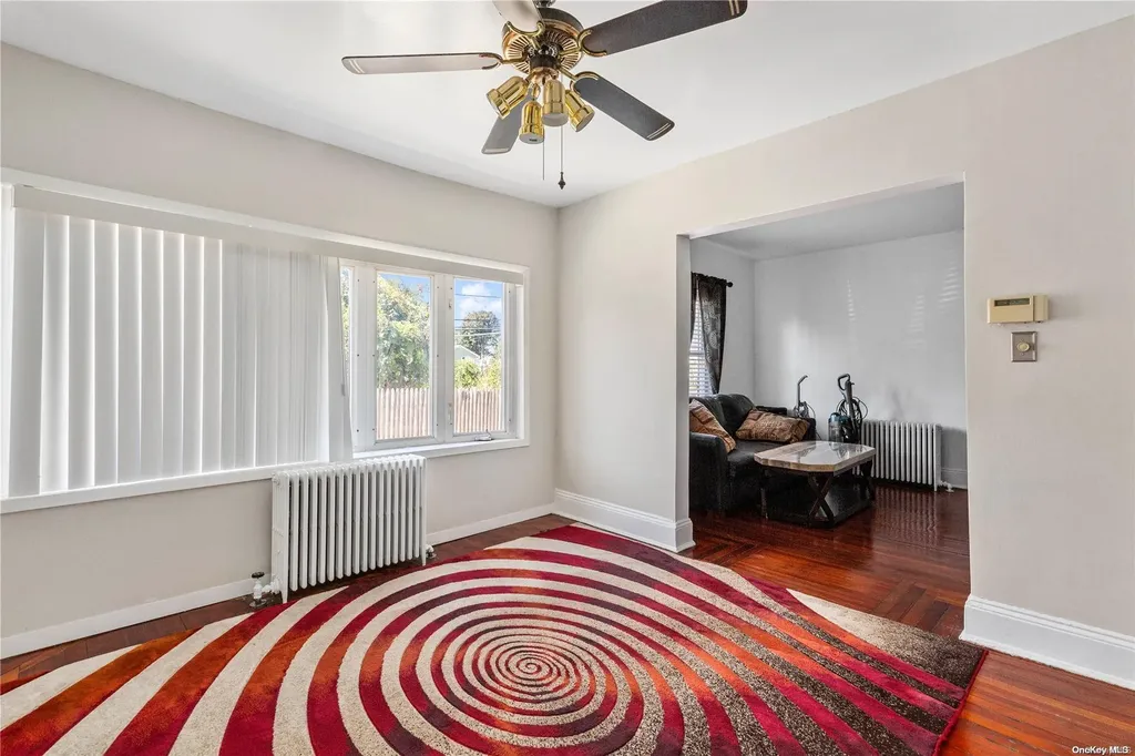 12 Elizabeth Avenue Hempstead NY 11550