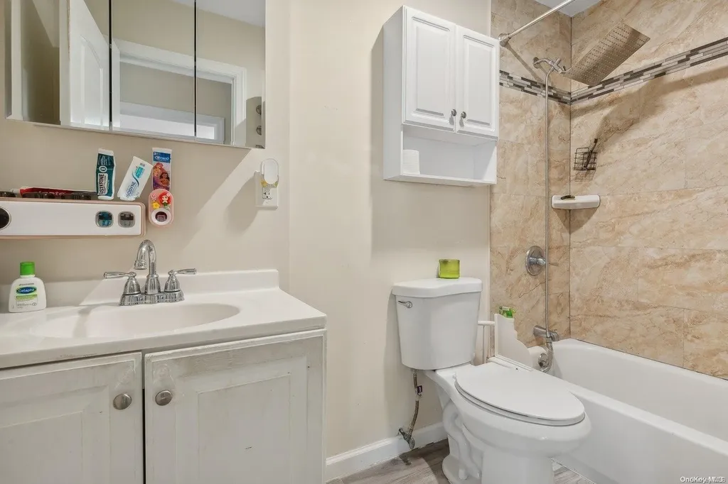 48 Ash Street Central Islip NY 11722