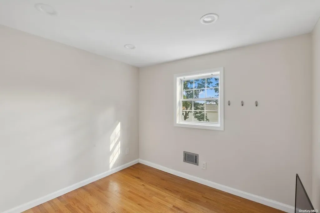 48 Ash Street Central Islip NY 11722
