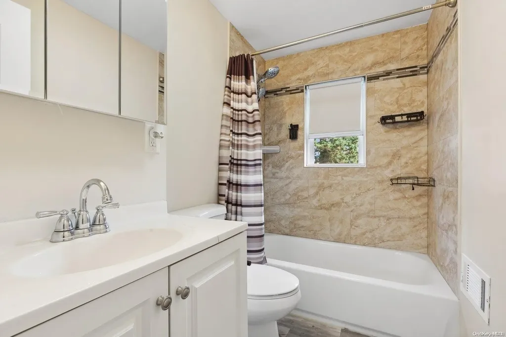 48 Ash Street Central Islip NY 11722