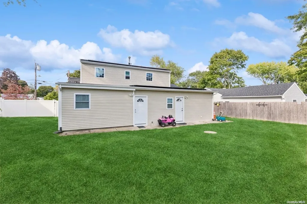 48 Ash Street Central Islip NY 11722
