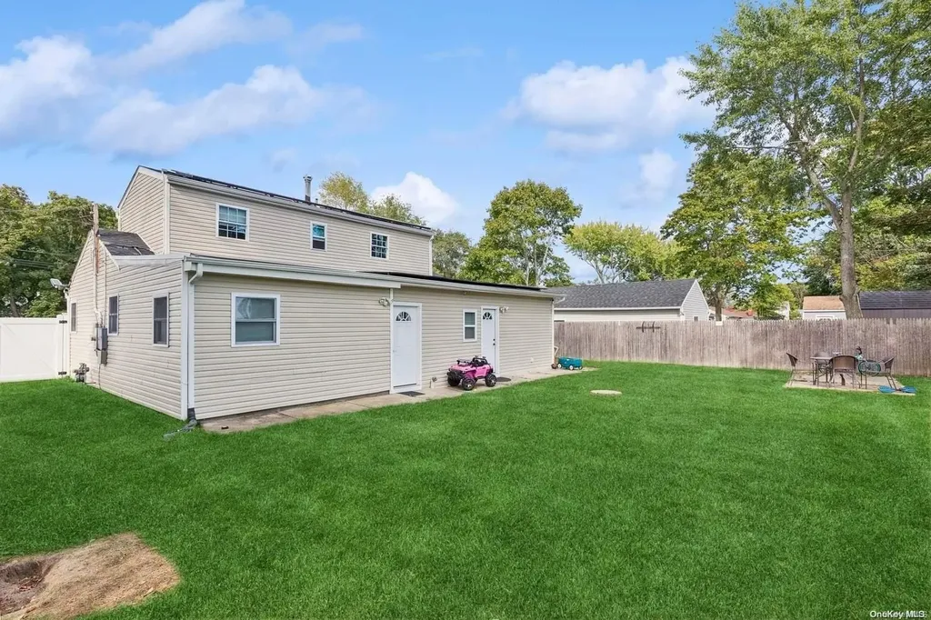 48 Ash Street Central Islip NY 11722