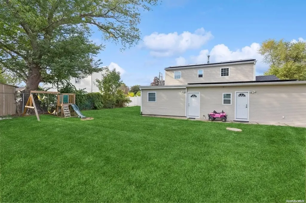 48 Ash Street Central Islip NY 11722