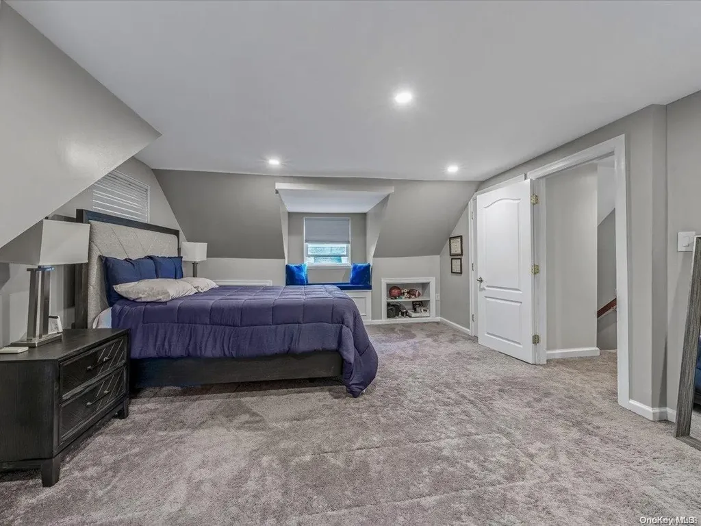 536 Lucille Avenue Elmont NY 11003