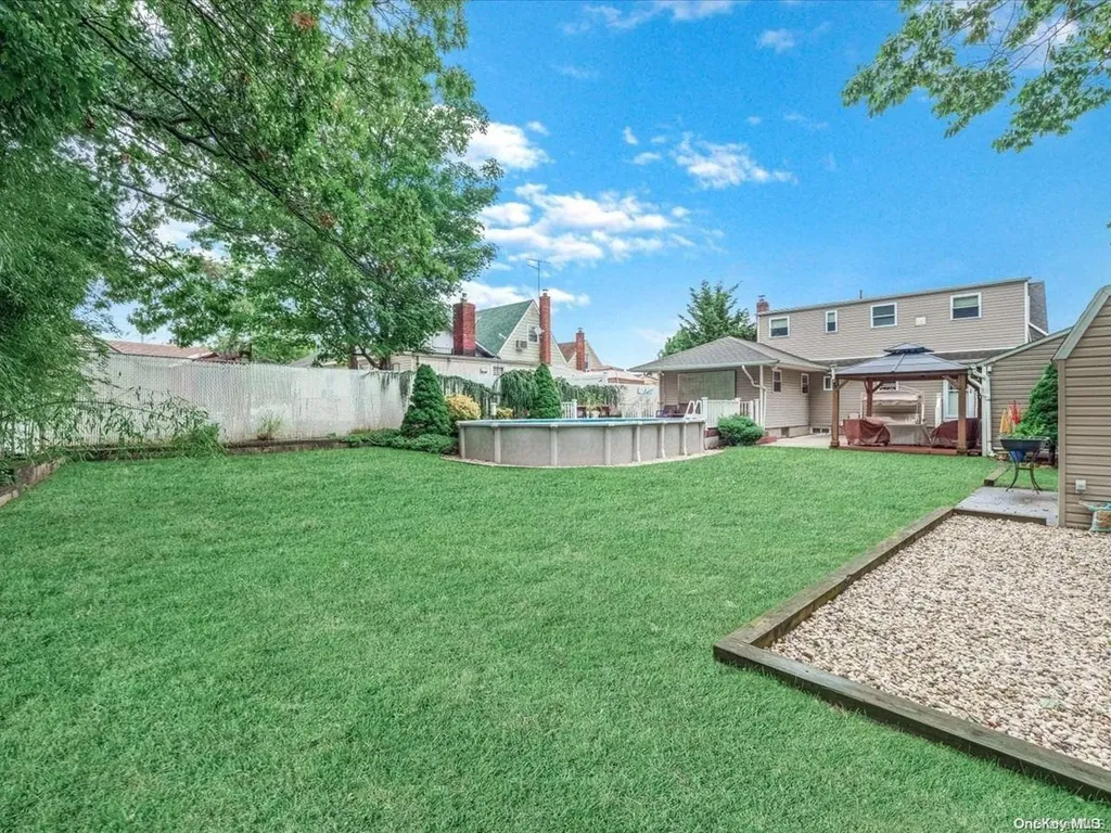 536 Lucille Avenue Elmont NY 11003