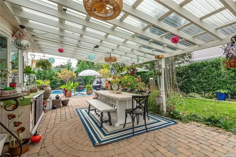 103 Arden Boulevard West Hempstead NY 11552