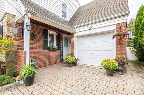 103 Arden Boulevard West Hempstead NY 11552