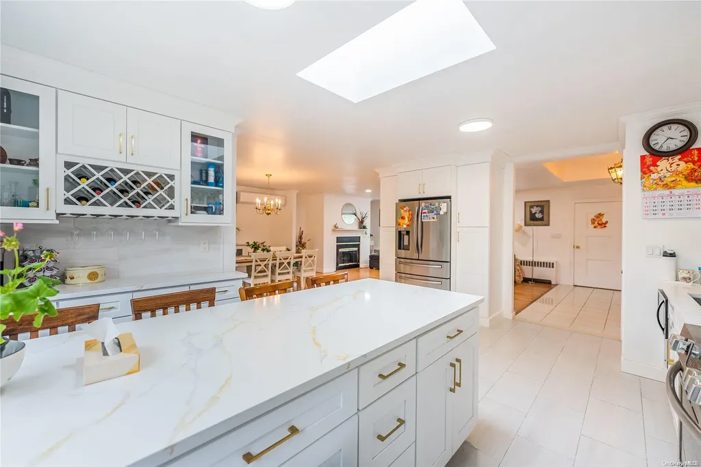 64 Melanie Lane Syosset NY 11791