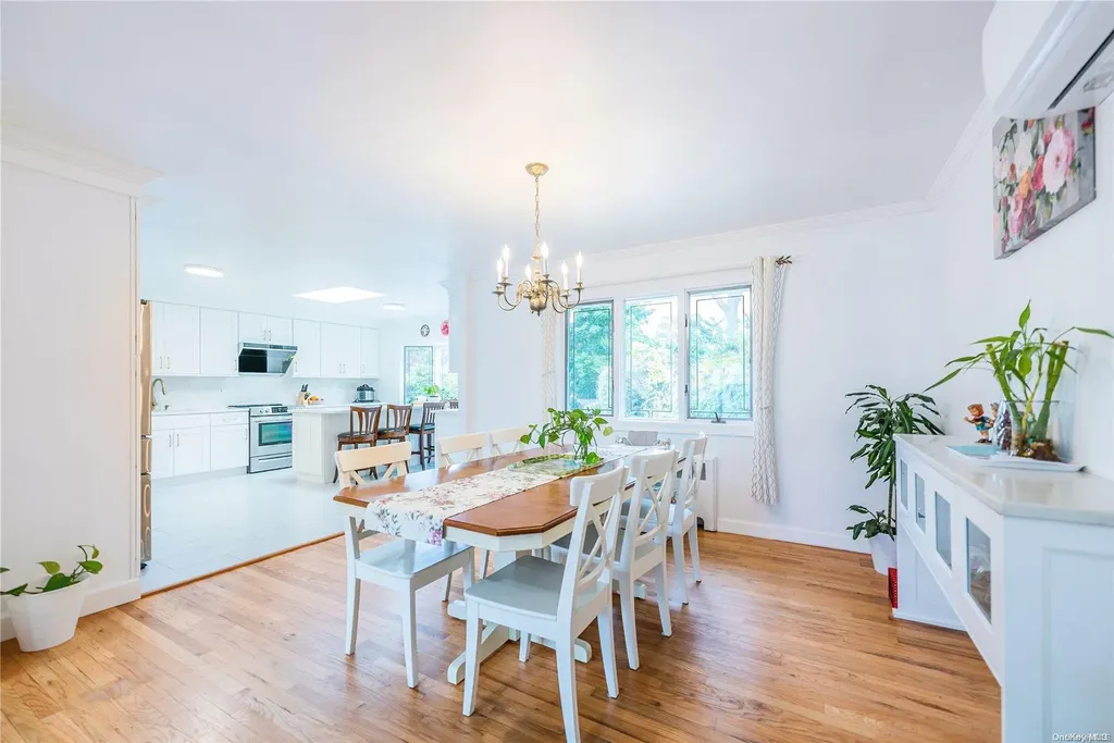 64 Melanie Lane Syosset NY 11791