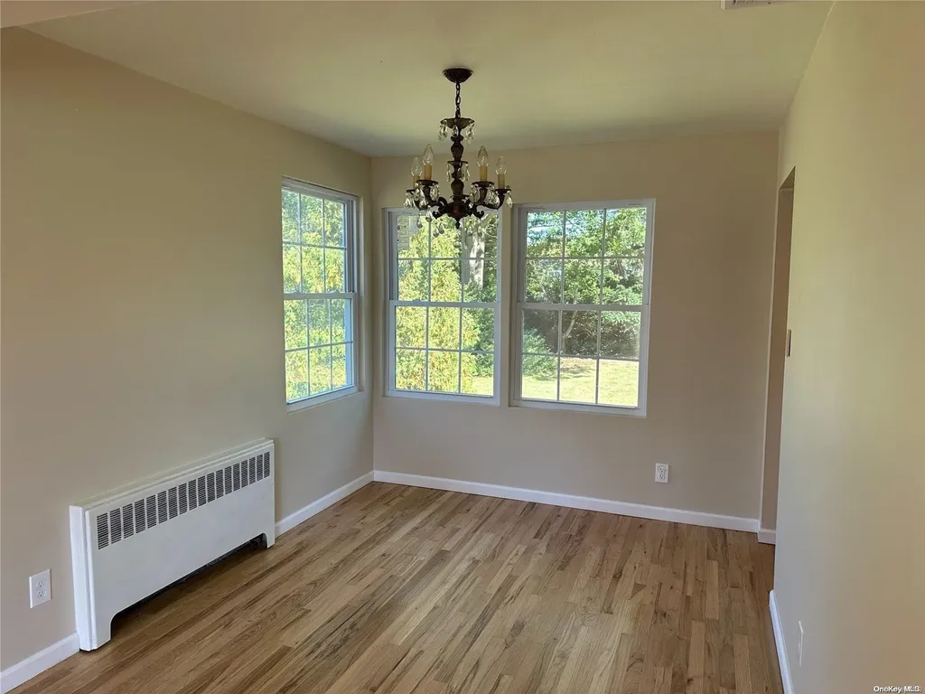 111 Argyle Drive East Islip NY 11730