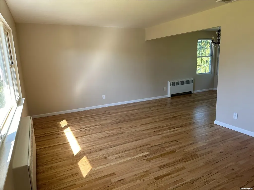 111 Argyle Drive East Islip NY 11730
