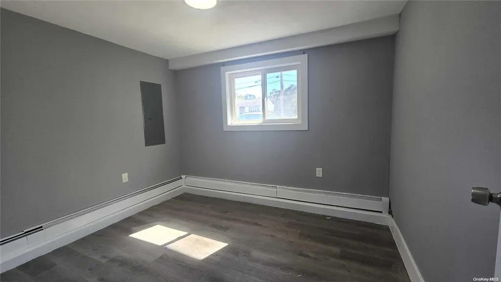 679 Commander Avenue West Babylon NY 11704