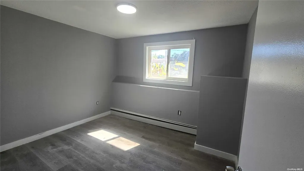 679 Commander Avenue West Babylon NY 11704