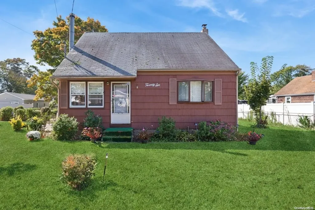 26 North Evergreen Drive Selden NY 11784