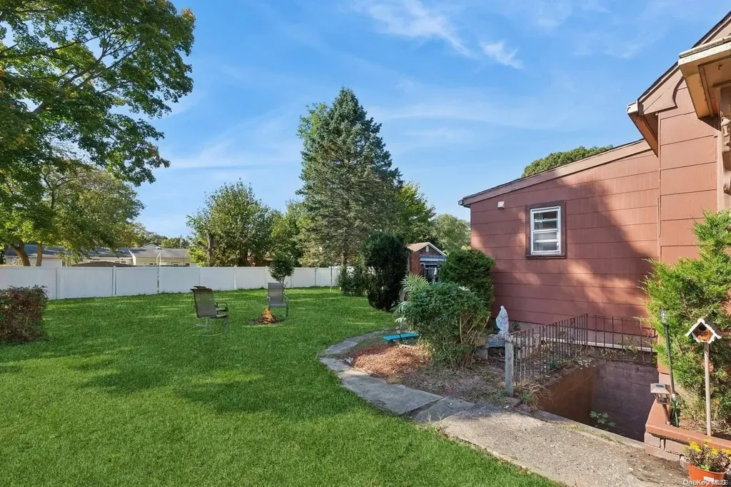 26 North Evergreen Drive Selden NY 11784