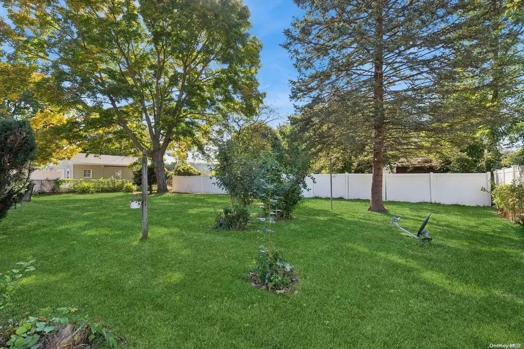 26 North Evergreen Drive Selden NY 11784