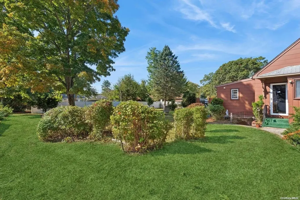26 North Evergreen Drive Selden NY 11784