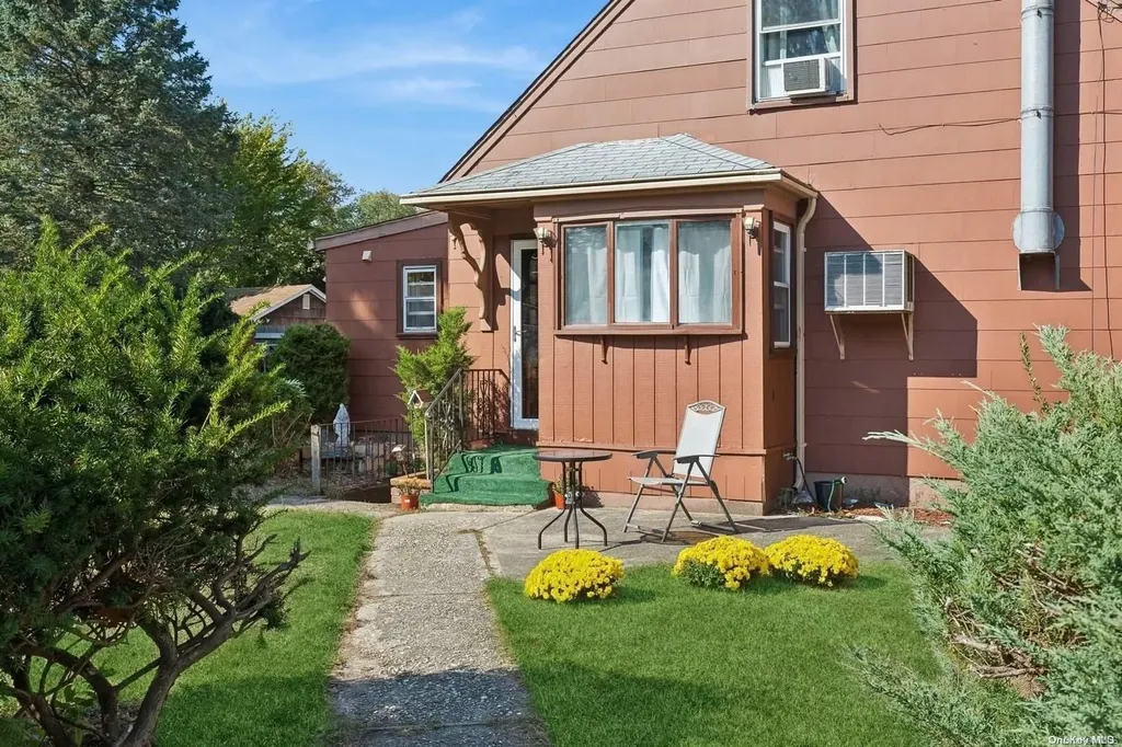 26 North Evergreen Drive Selden NY 11784