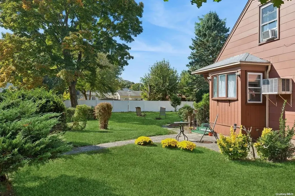 26 North Evergreen Drive Selden NY 11784